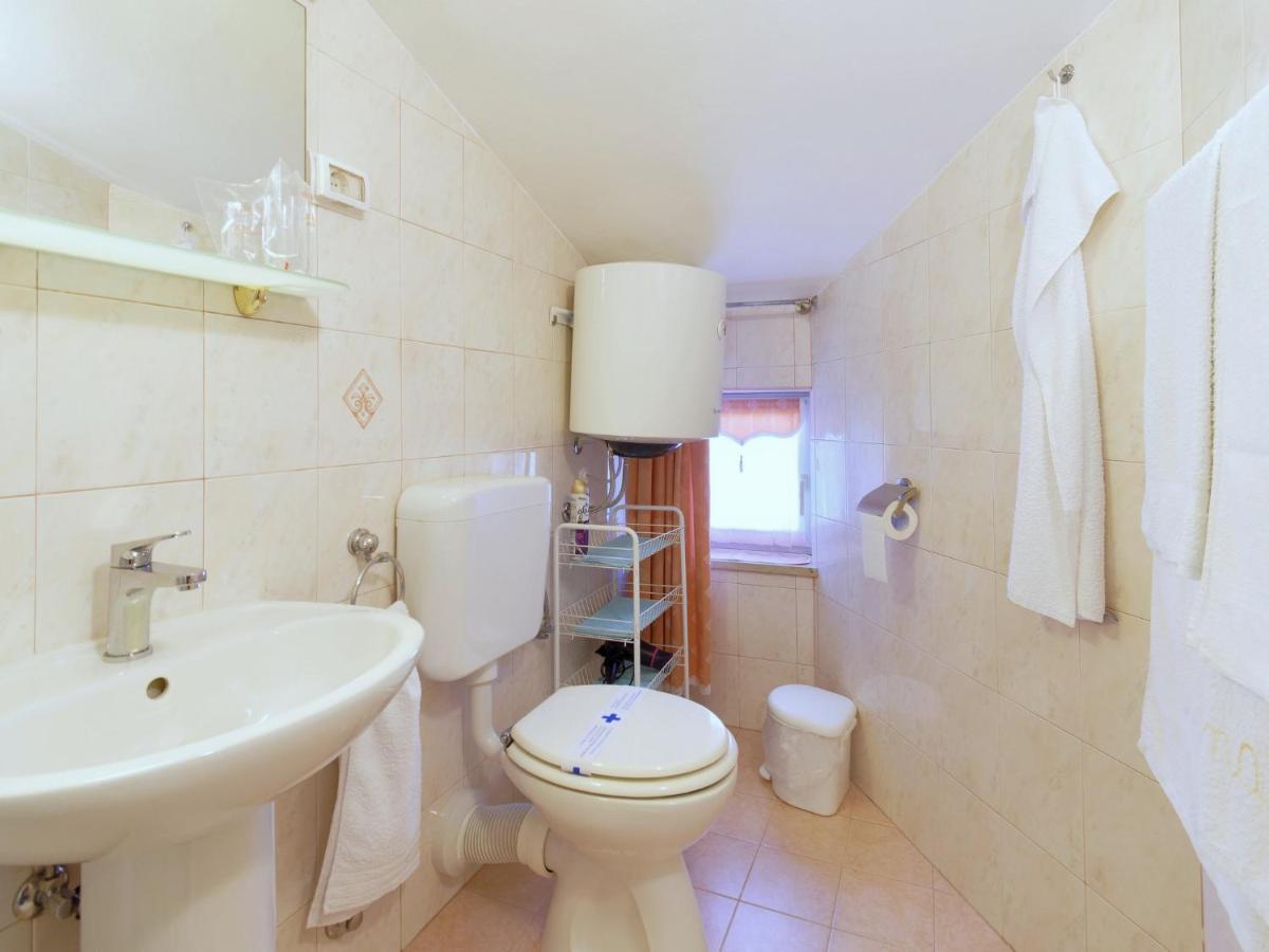 Holiday Home Nevena By Rent Istria Buje Bagian luar foto