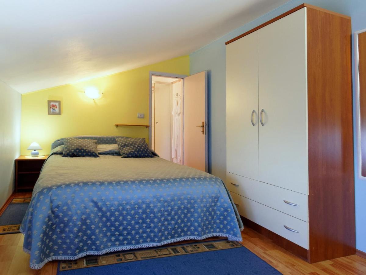 Holiday Home Nevena By Rent Istria Buje Bagian luar foto