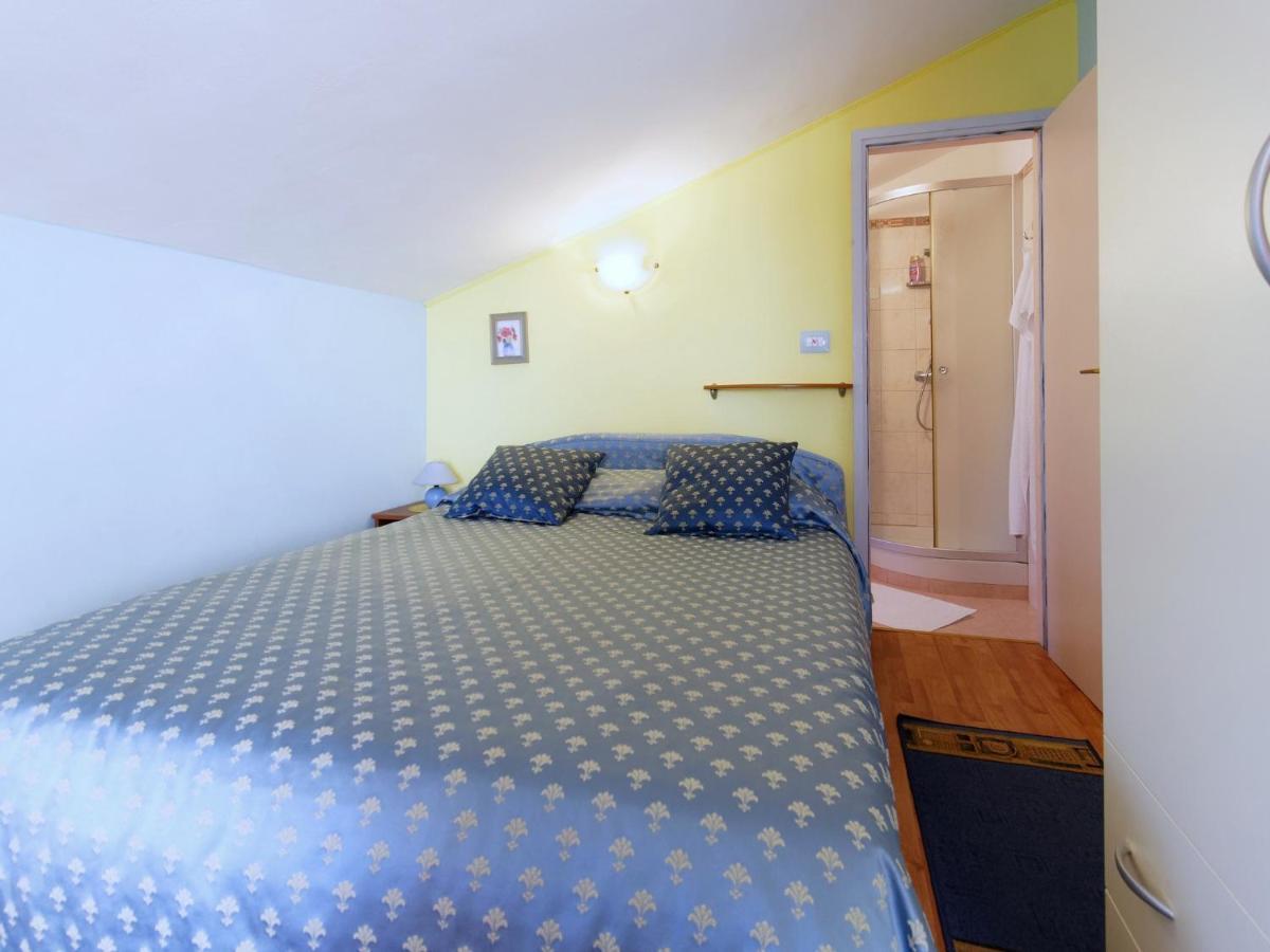 Holiday Home Nevena By Rent Istria Buje Bagian luar foto
