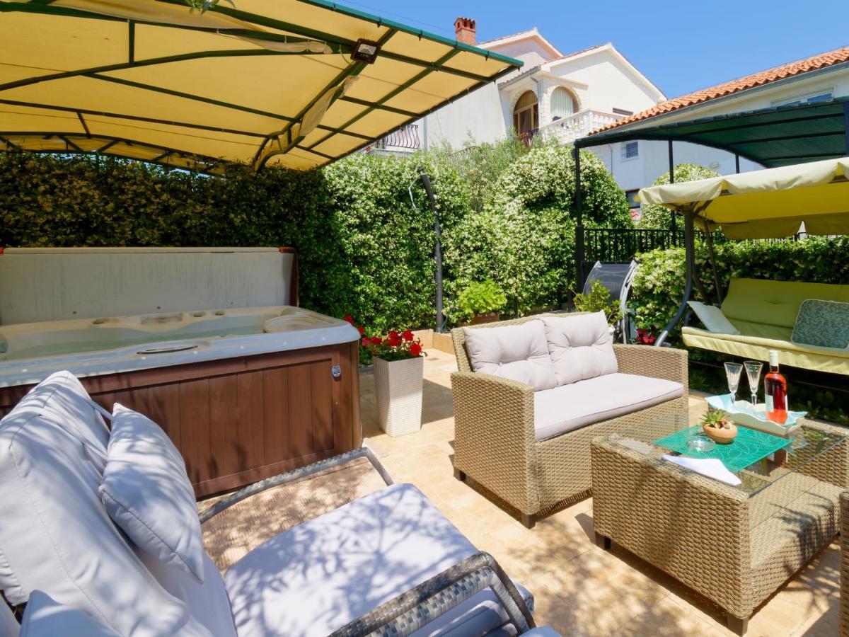 Holiday Home Nevena By Rent Istria Buje Bagian luar foto